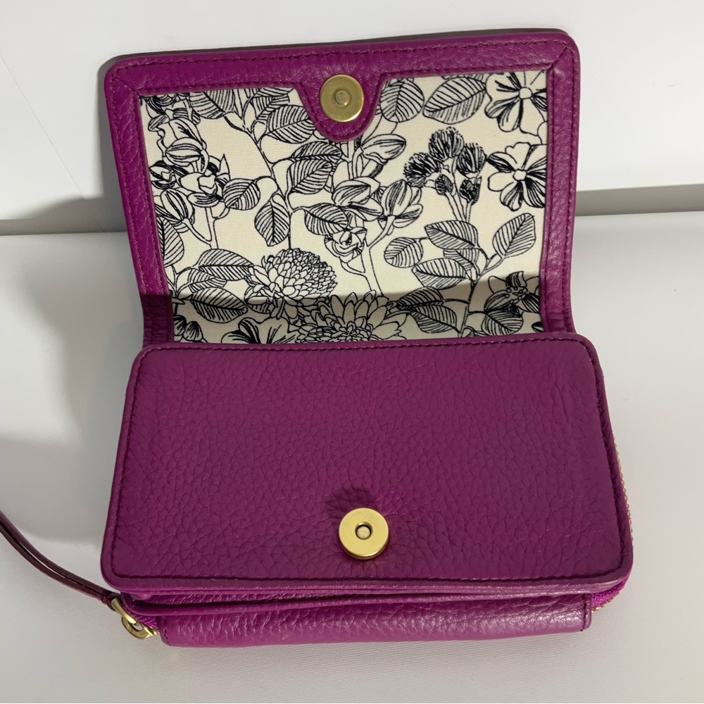 Vera Bradley Full Zip & Snap Closure Wallet Fabric Interior Cash & Card Slots - Picture 5 of 15